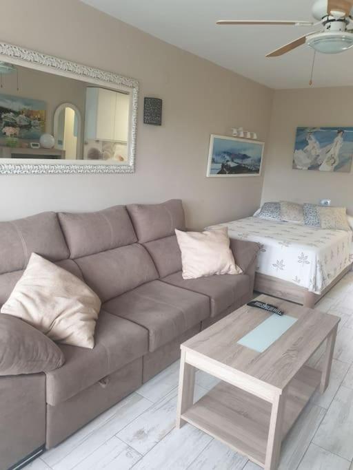 Precioso Estudio Con Piscina A 200M Del Mar Μαρμπέλλα Εξωτερικό φωτογραφία